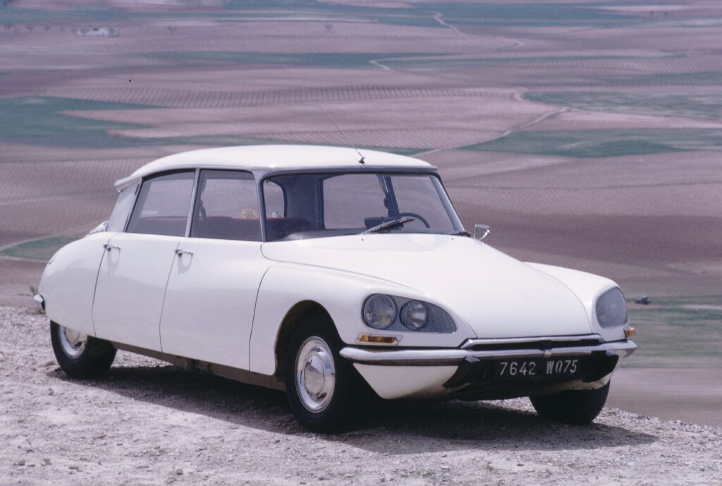 Citroën DS (1955–1975): storia, innovazioni e schede tecniche