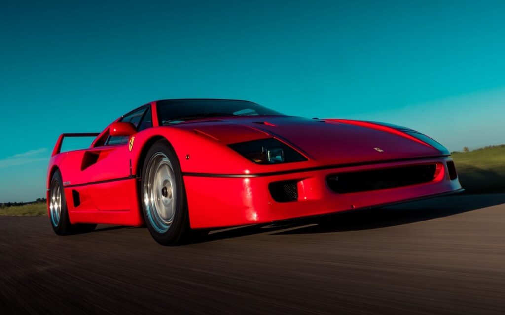 Ferrari F40: storia, modelli, valori di mercato e pareri internazionali