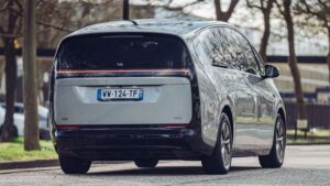 Li Auto Mega: la monovolume elettrica cinese che cambia le regole del gioco