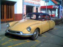 Citroën DS (1955–1975): storia, innovazioni e schede tecniche 01
