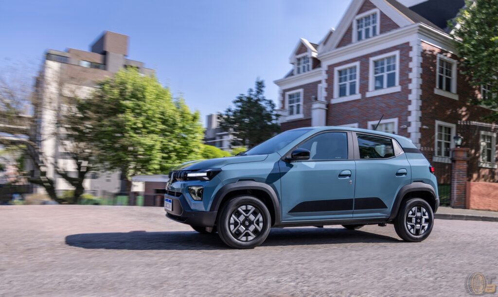 Renault Kwid E-Tech 2026: la citycar elettrica brasiliana che punta alla mobilità accessibile