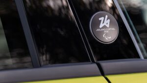 Fiat 600 Sport Edizione Milano Cortina 2026: look grintoso, dotazione completa e prezzi