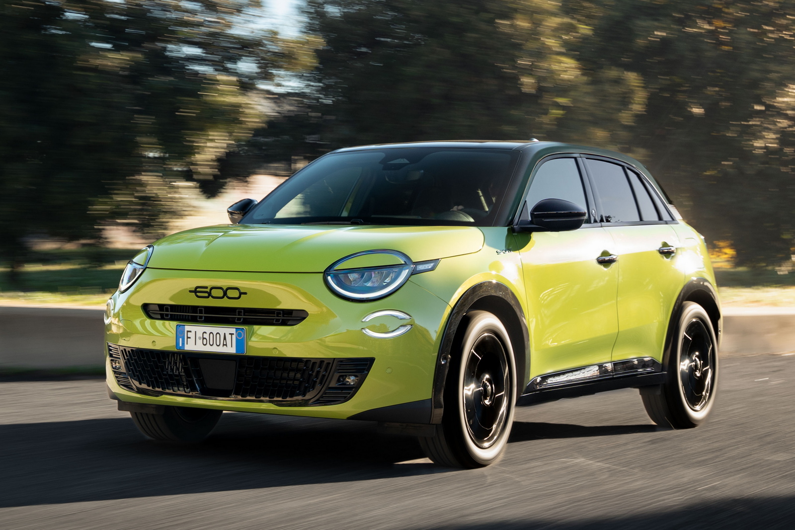 Fiat 600 Sport Edizione Milano Cortina 2026: look grintoso, dotazione completa e prezzi